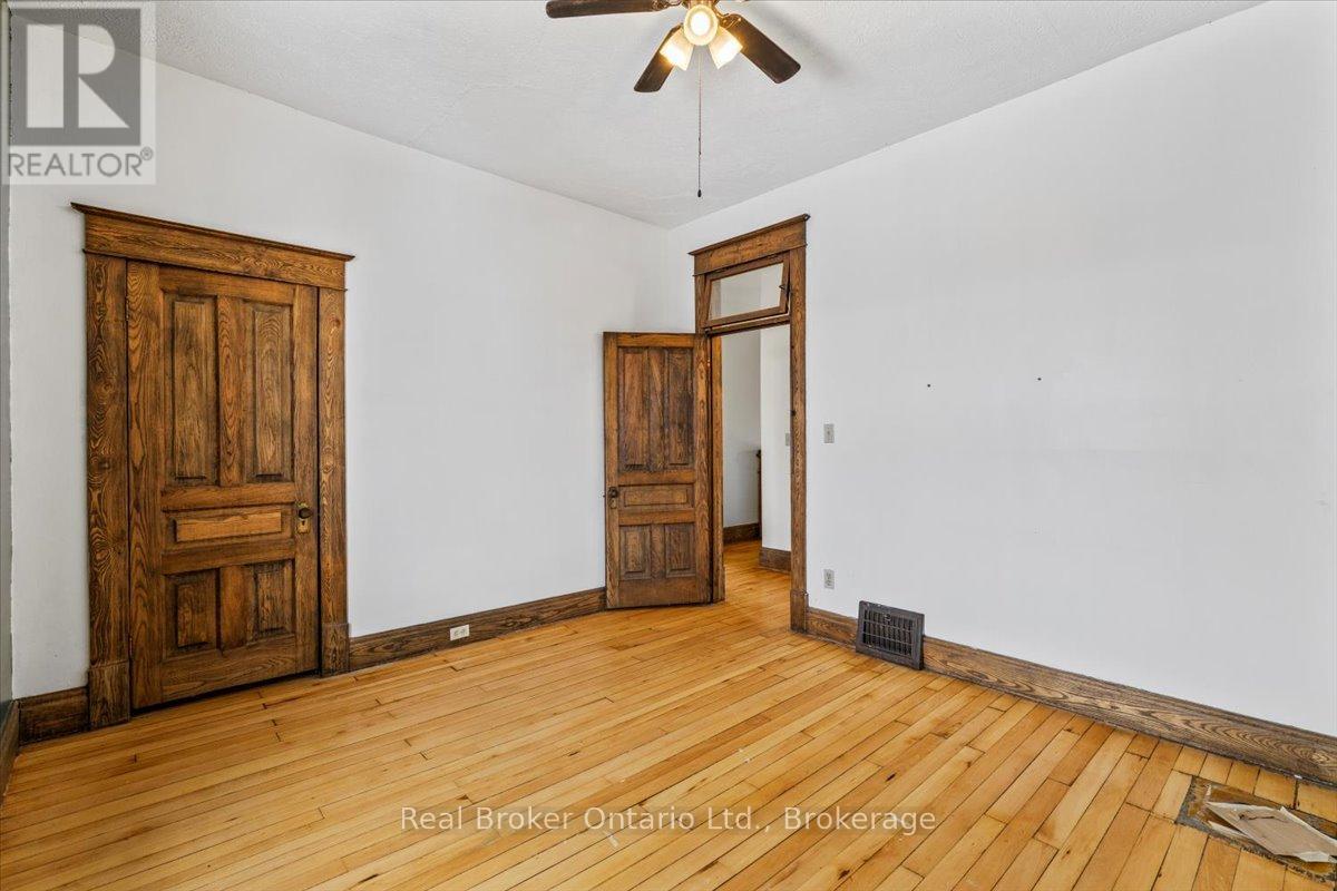 241787 16 Concession, West Grey, Ontario  N0G 2M0 - Photo 18 - X12901796