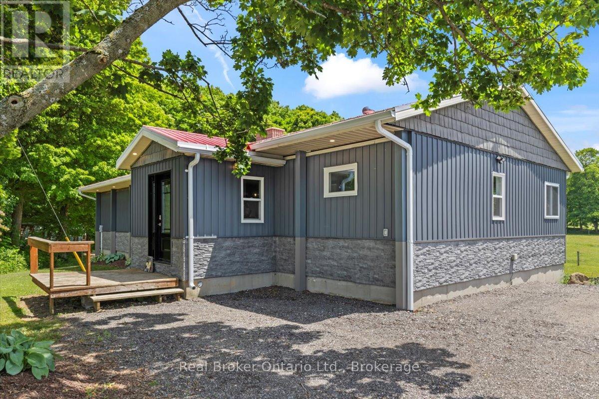 122668 Grey Road 9, West Grey, Ontario N0G 1C0 - Photo 2 - X12767686