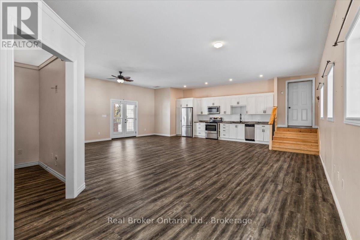 241787 16 Concession, West Grey, Ontario  N0G 2M0 - Photo 23 - X12901796