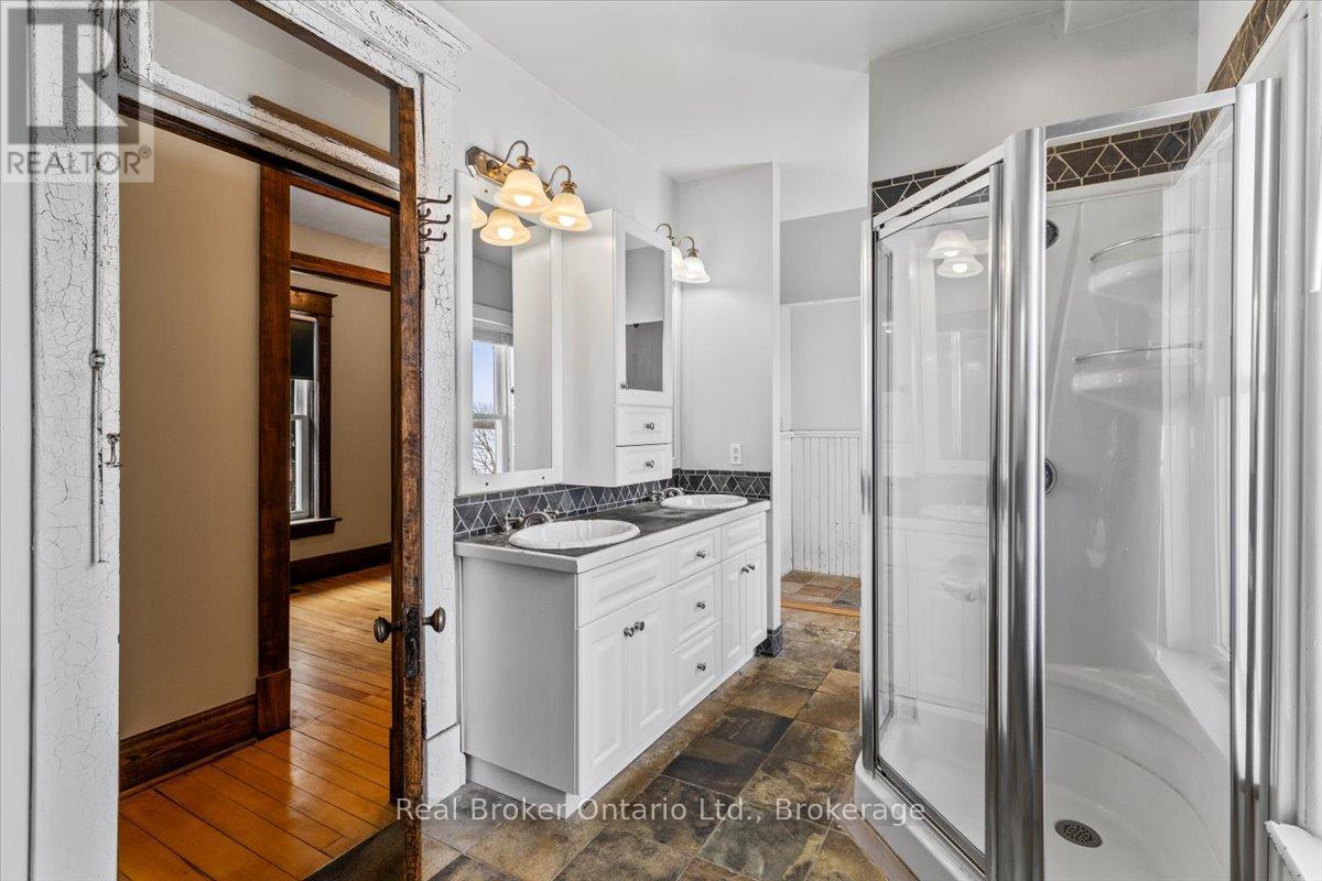 241787 16 Concession, West Grey, Ontario  N0G 2M0 - Photo 21 - X12901796