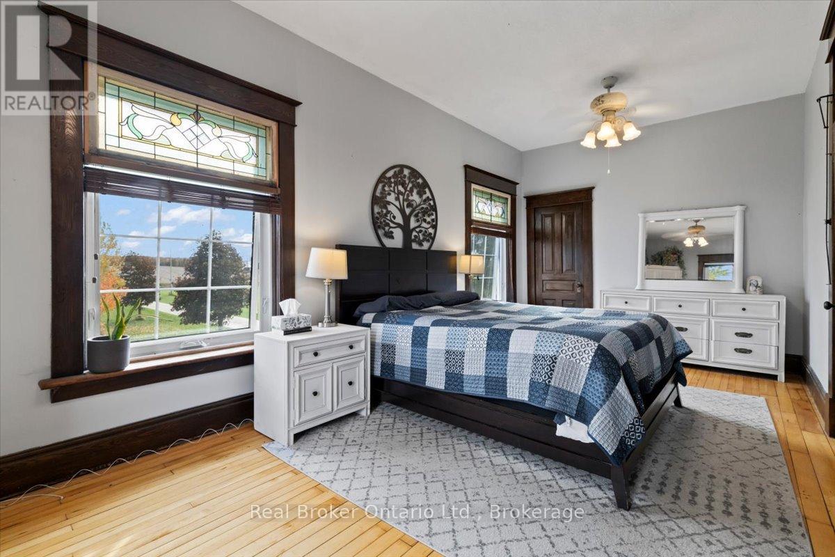 241787 16 Concession, West Grey, Ontario  N0G 2M0 - Photo 16 - X12901796