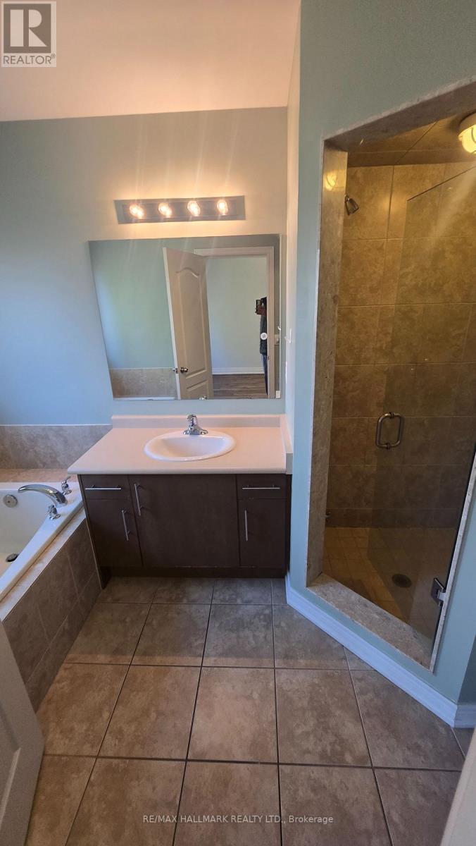 Main - 737 John Cole Court, Newmarket, Ontario  L3Y 5V7 - Photo 39 - N12990594