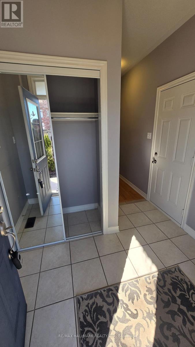 Main - 737 John Cole Court, Newmarket, Ontario  L3Y 5V7 - Photo 6 - N12990594