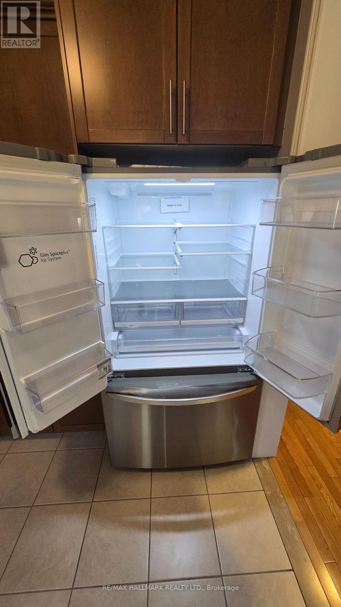 Main - 737 John Cole Court, Newmarket, Ontario  L3Y 5V7 - Photo 19 - N12990594