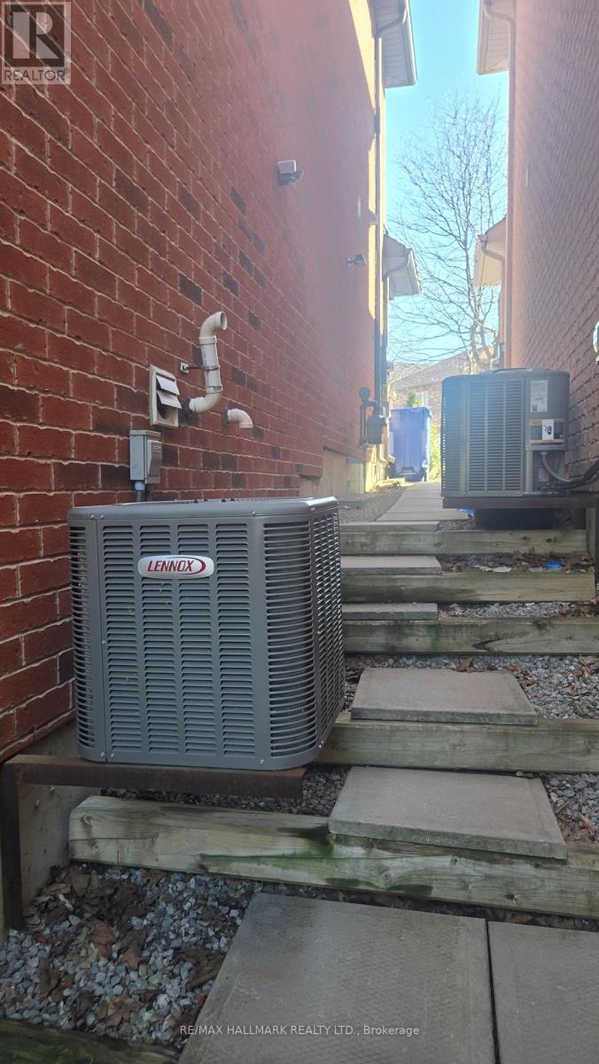 Main - 737 John Cole Court, Newmarket, Ontario  L3Y 5V7 - Photo 47 - N12990594