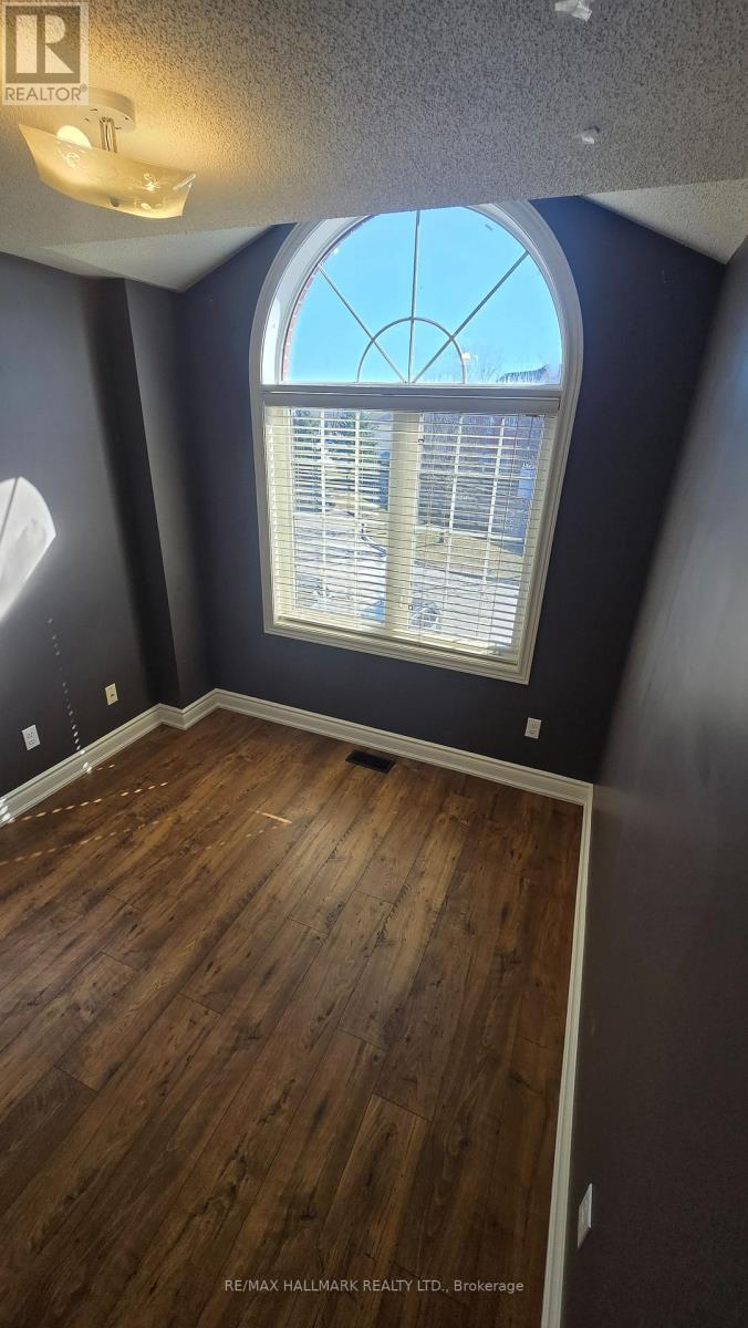 Main - 737 John Cole Court, Newmarket, Ontario  L3Y 5V7 - Photo 28 - N12990594