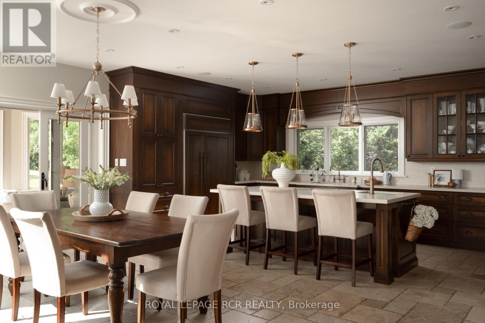 84 Kennedy Road, Caledon, Ontario  L7C 2A7 - Photo 9 - W12394471