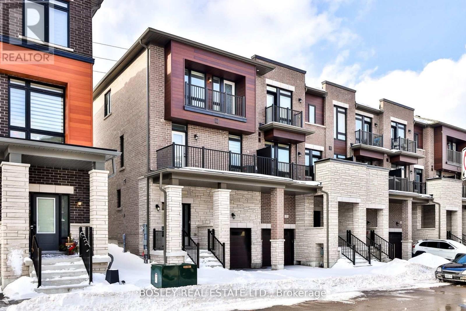 24 CUNLIFFE LANE, Ajax, Ontario