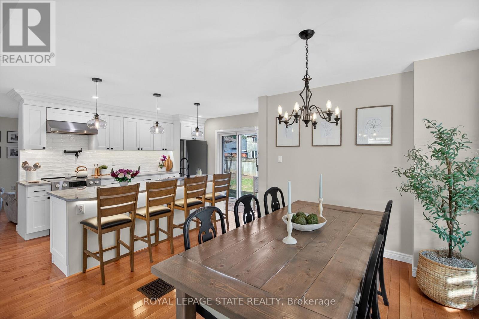 1151 Campbell Court, Burlington, Ontario  L7S 1Z7 - Photo 10 - W12990498