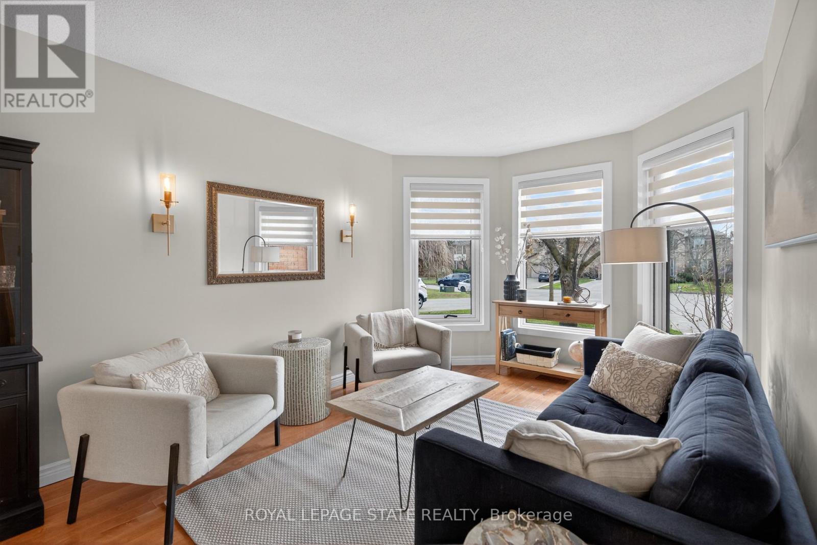 1151 Campbell Court, Burlington, Ontario  L7S 1Z7 - Photo 6 - W12990498