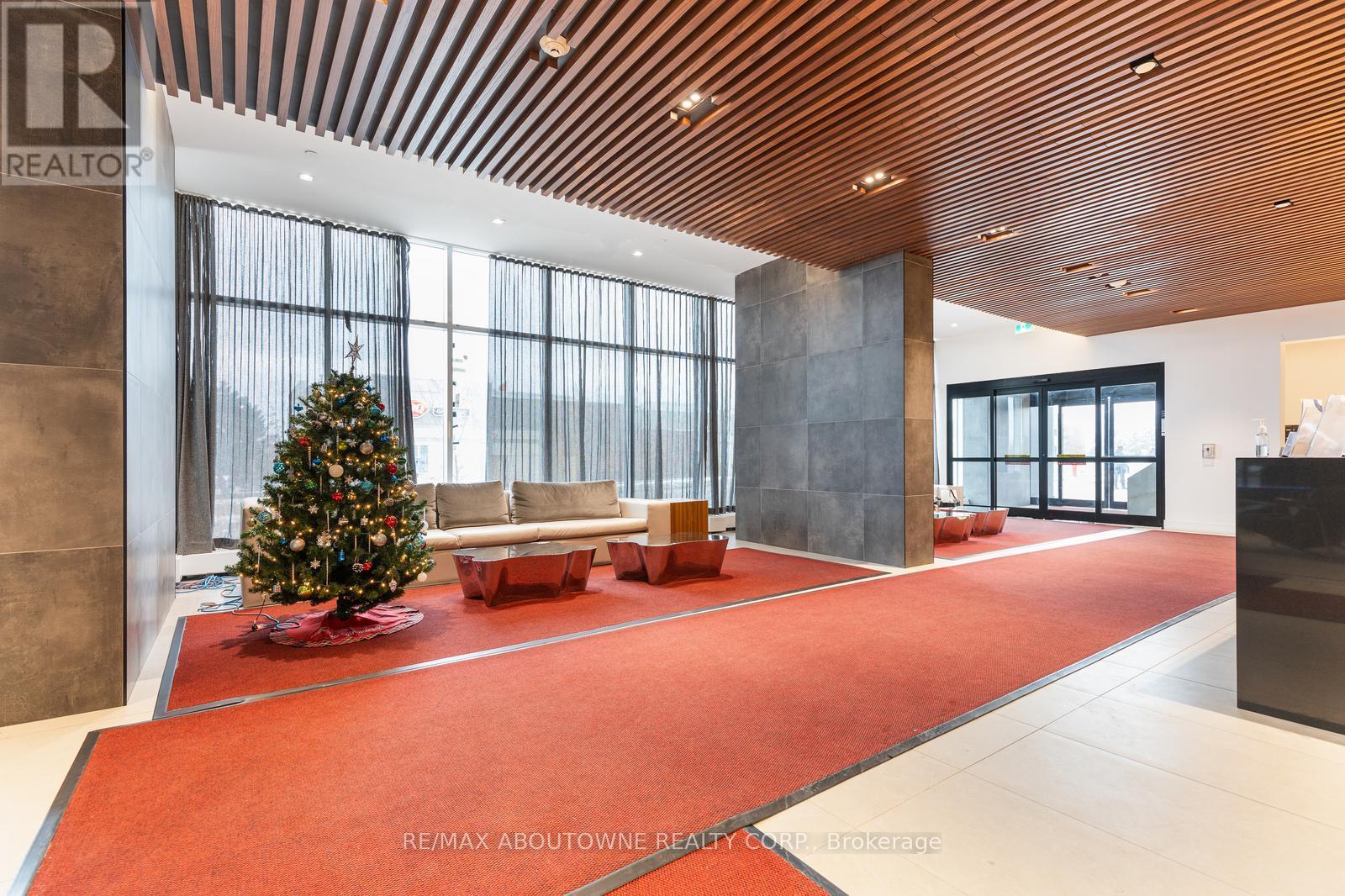 2207 - 297 Oak Walk Drive, Oakville, Ontario  L6H 3R6 - Photo 14 - W12990502