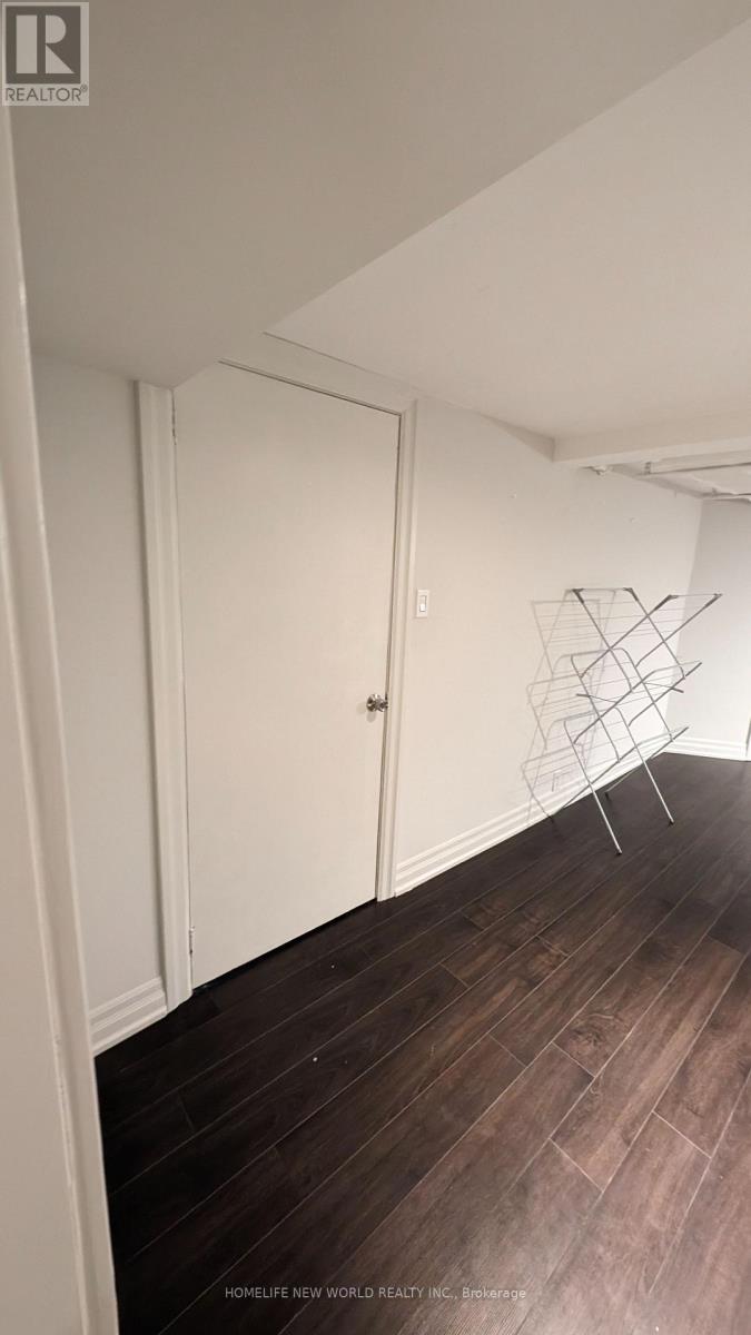 Lower - 16 Laxton Avenue, Toronto, Ontario  M6K 1K9 - Photo 16 - W12990512