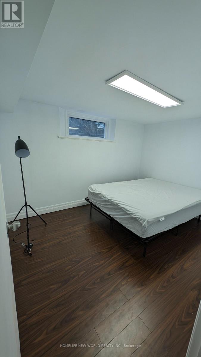 Lower - 16 Laxton Avenue, Toronto, Ontario  M6K 1K9 - Photo 23 - W12990512