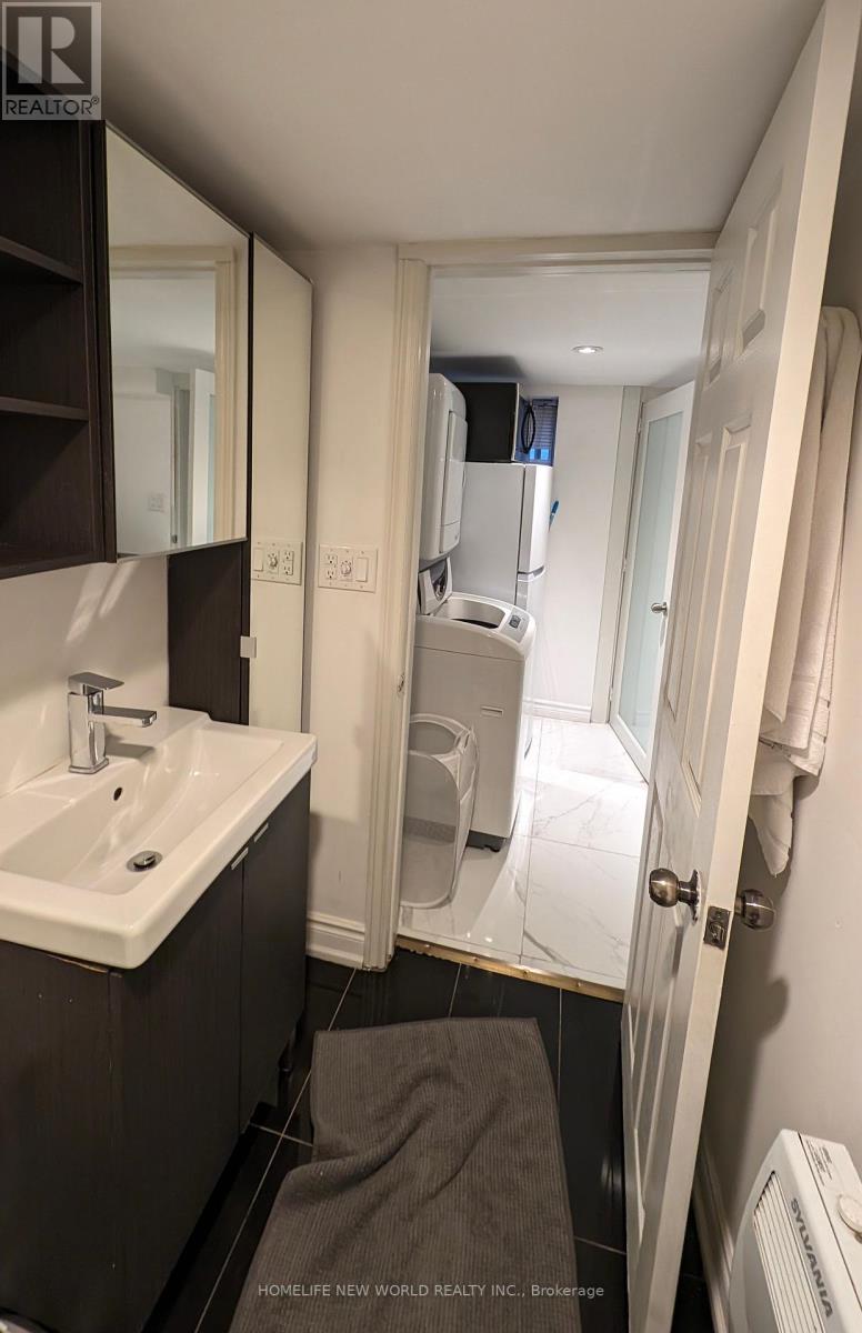 Lower - 16 Laxton Avenue, Toronto, Ontario  M6K 1K9 - Photo 30 - W12990512