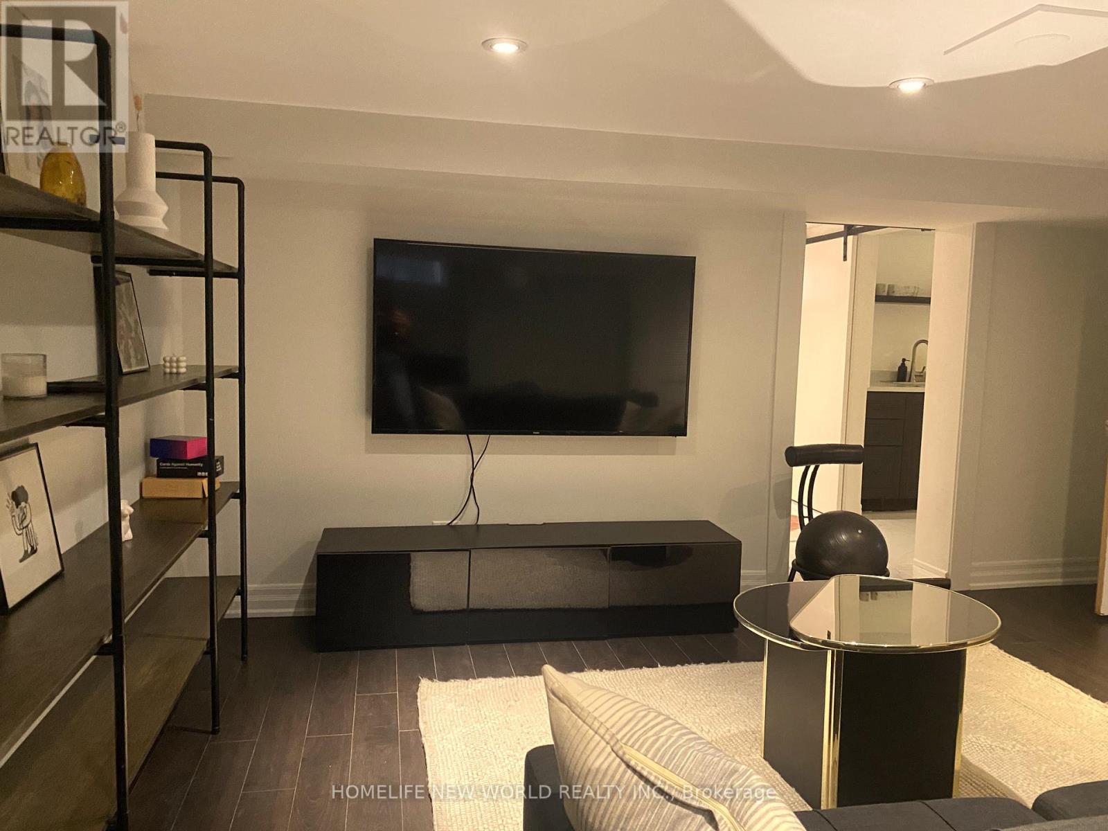 Lower - 16 Laxton Avenue, Toronto, Ontario  M6K 1K9 - Photo 6 - W12990512