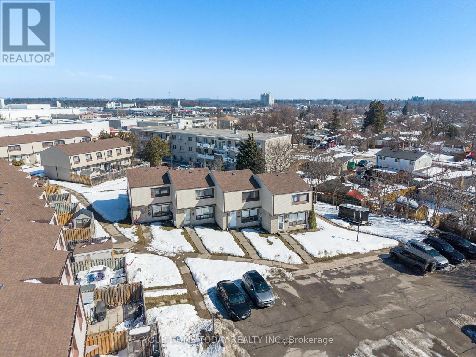 29 - 108 Sinclair Avenue, Halton Hills, Ontario  L7G 1J4 - Photo 3 - W12990520