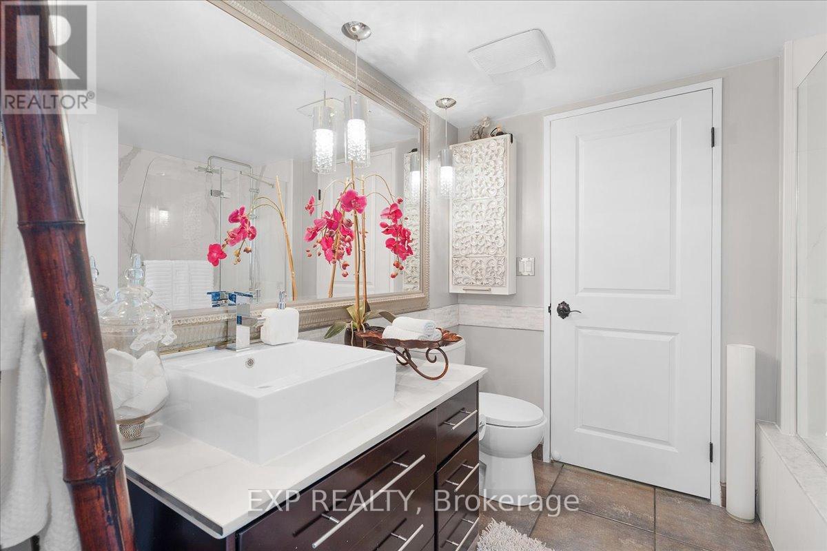 Ph416 - 300 Manitoba Street, Toronto, Ontario  M8Y 4G6 - Photo 11 - W12901646