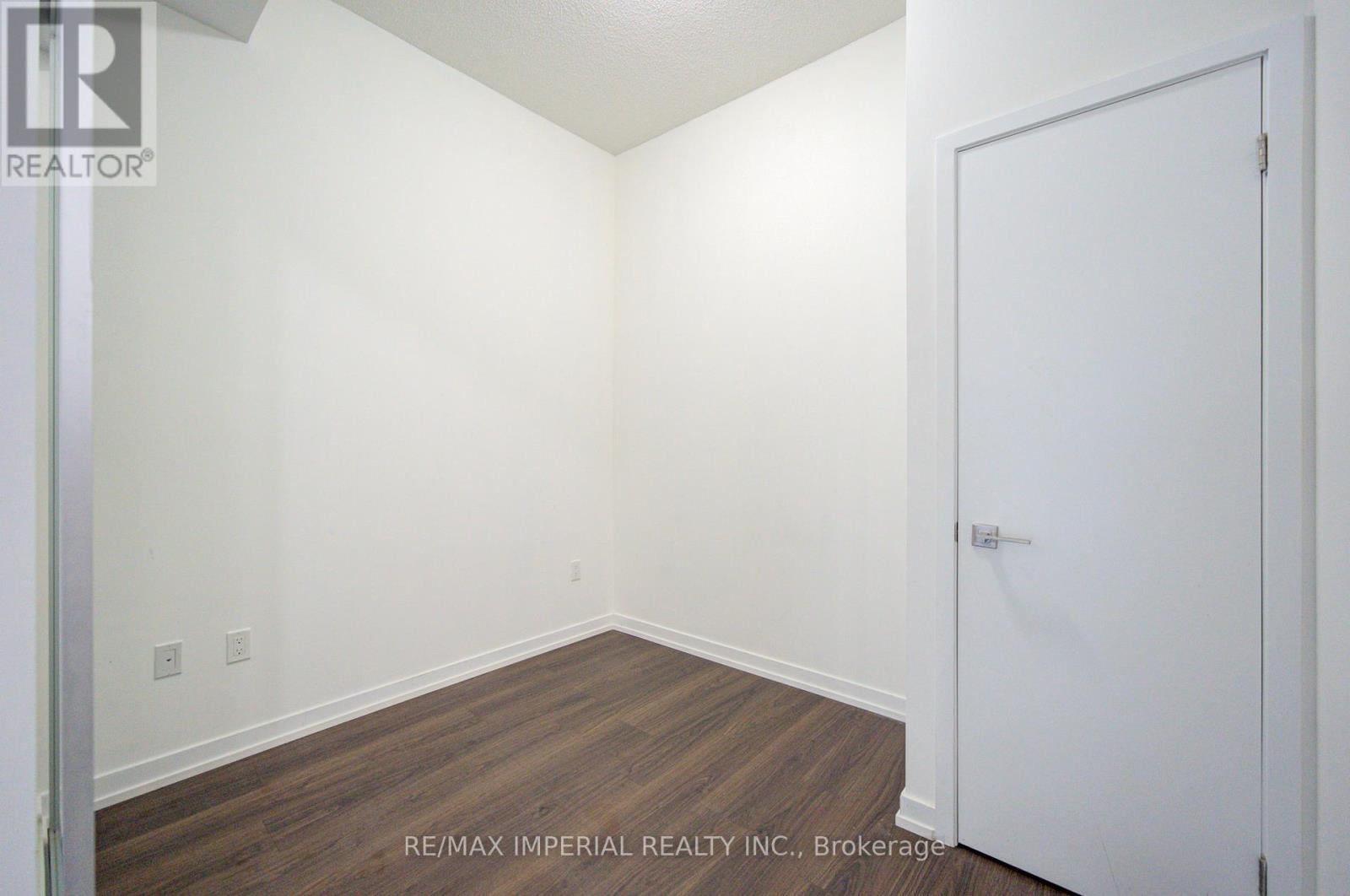 721 - 4055 Parkside Village Drive, Mississauga, Ontario  M2N 6K8 - Photo 12 - W12990522