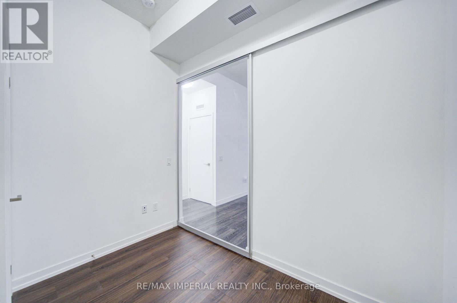 721 - 4055 Parkside Village Drive, Mississauga, Ontario  M2N 6K8 - Photo 15 - W12990522