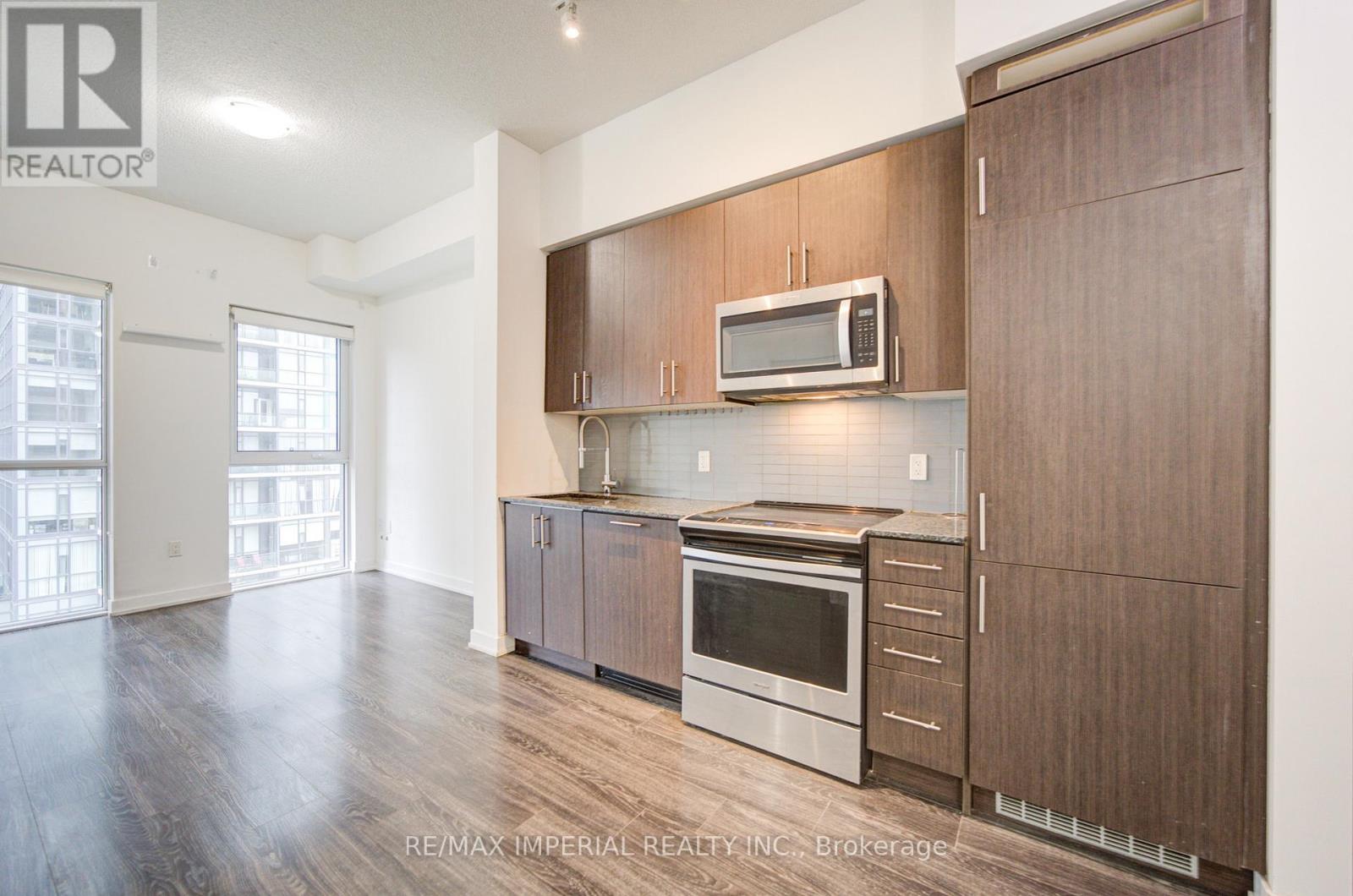 721 - 4055 Parkside Village Drive, Mississauga, Ontario  M2N 6K8 - Photo 17 - W12990522