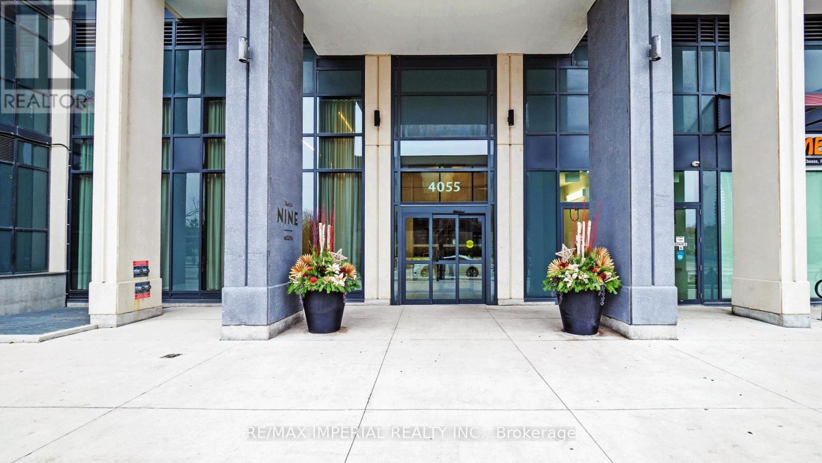 721 - 4055 Parkside Village Drive, Mississauga, Ontario  M2N 6K8 - Photo 2 - W12990522