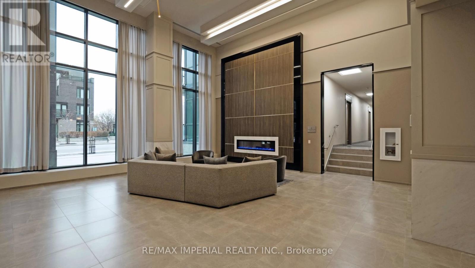 721 - 4055 Parkside Village Drive, Mississauga, Ontario  M2N 6K8 - Photo 3 - W12990522