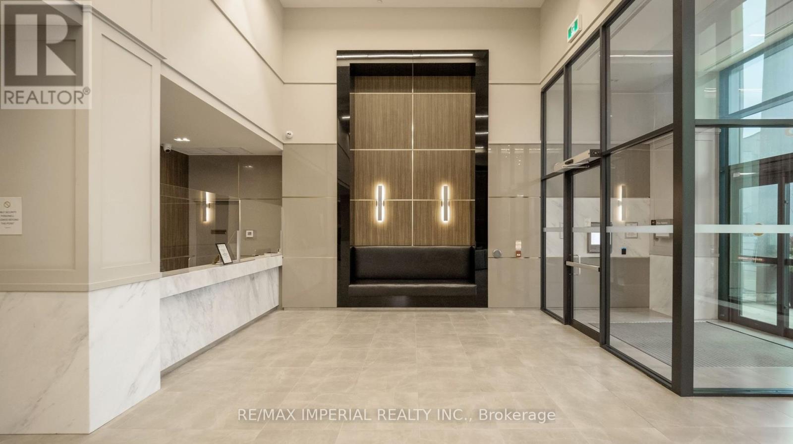 721 - 4055 Parkside Village Drive, Mississauga, Ontario  M2N 6K8 - Photo 4 - W12990522