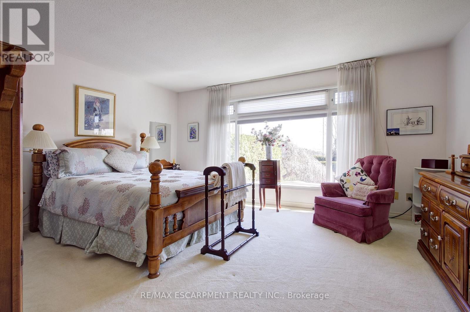 1233 Havendale Boulevard, Burlington, Ontario  L7P 3S1 - Photo 24 - W12990524