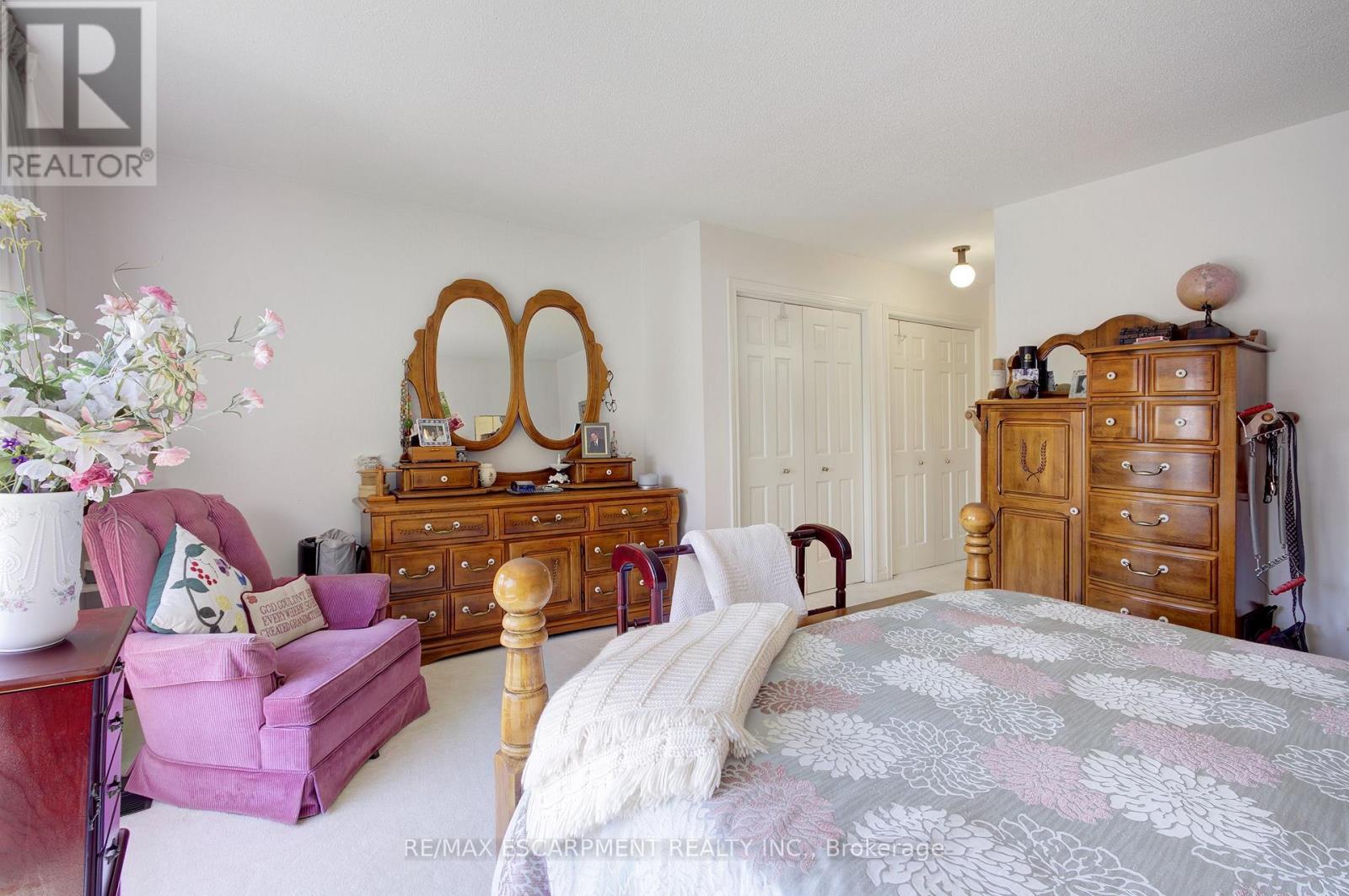 1233 Havendale Boulevard, Burlington, Ontario  L7P 3S1 - Photo 26 - W12990524