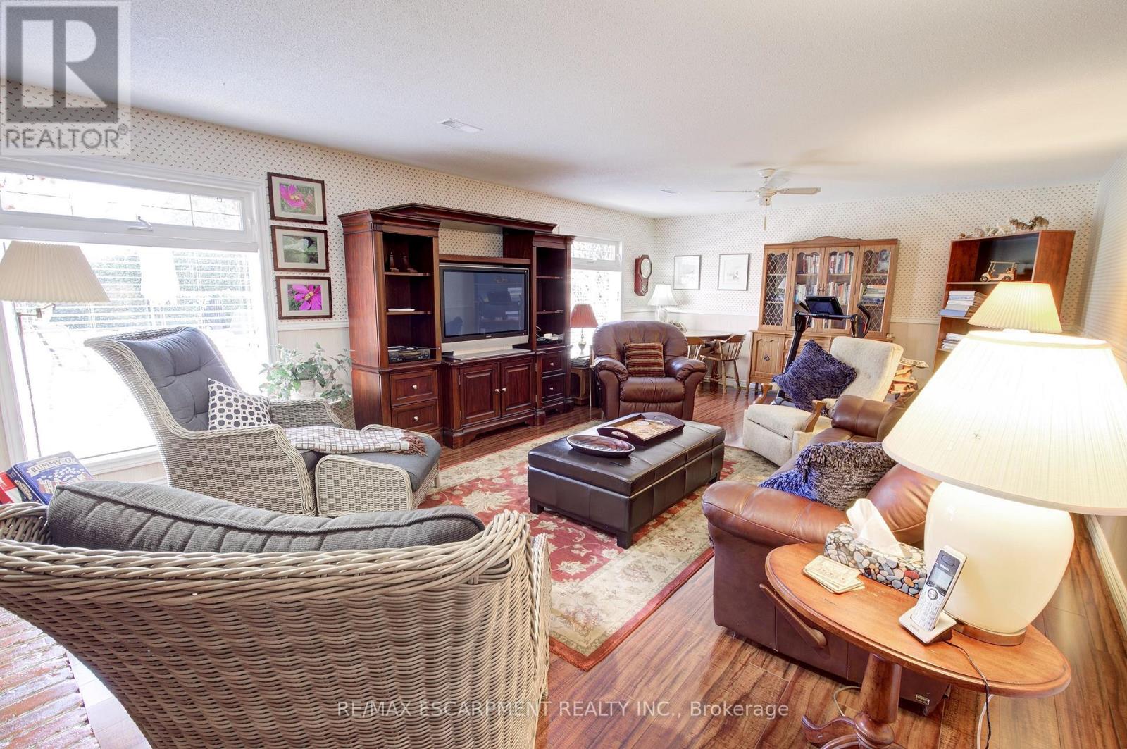 1233 Havendale Boulevard, Burlington, Ontario  L7P 3S1 - Photo 38 - W12990524