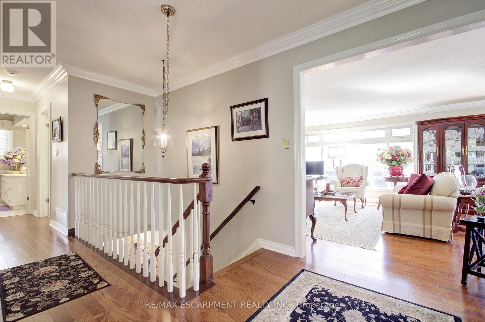 1233 Havendale Boulevard, Burlington, Ontario  L7P 3S1 - Photo 8 - W12990524