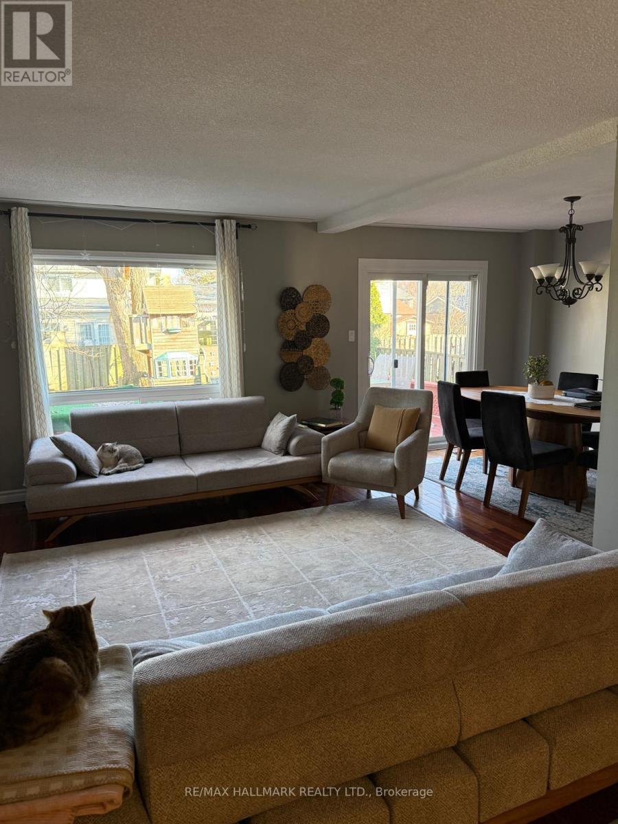 Main Floor - 2793 Quill Crescent, Mississauga, Ontario  L5N 2G8 - Photo 2 - W12990534