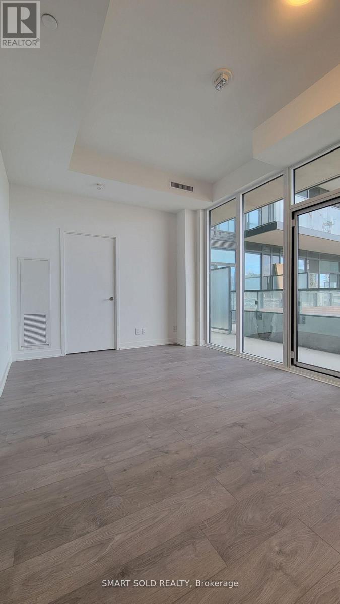 502 - 270 Dufferin Street, Toronto, Ontario  M6K 0H8 - Photo 4 - W12990540