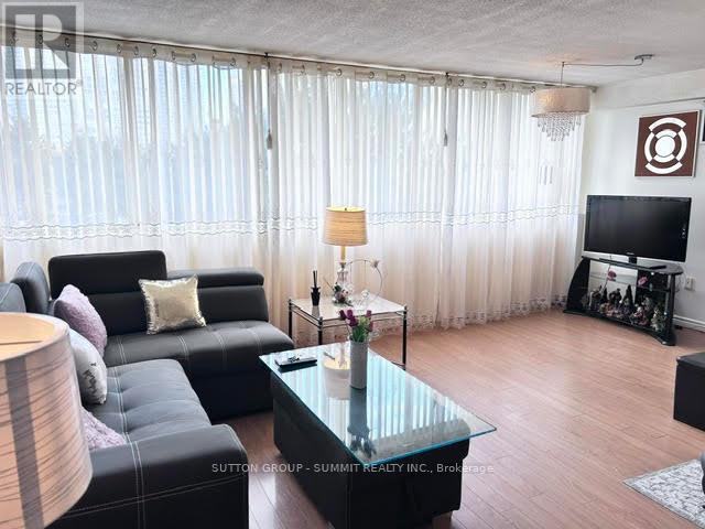 408 - 3590 Kaneff Crescent, Mississauga, Ontario  L5A 3X3 - Photo 6 - W12990564