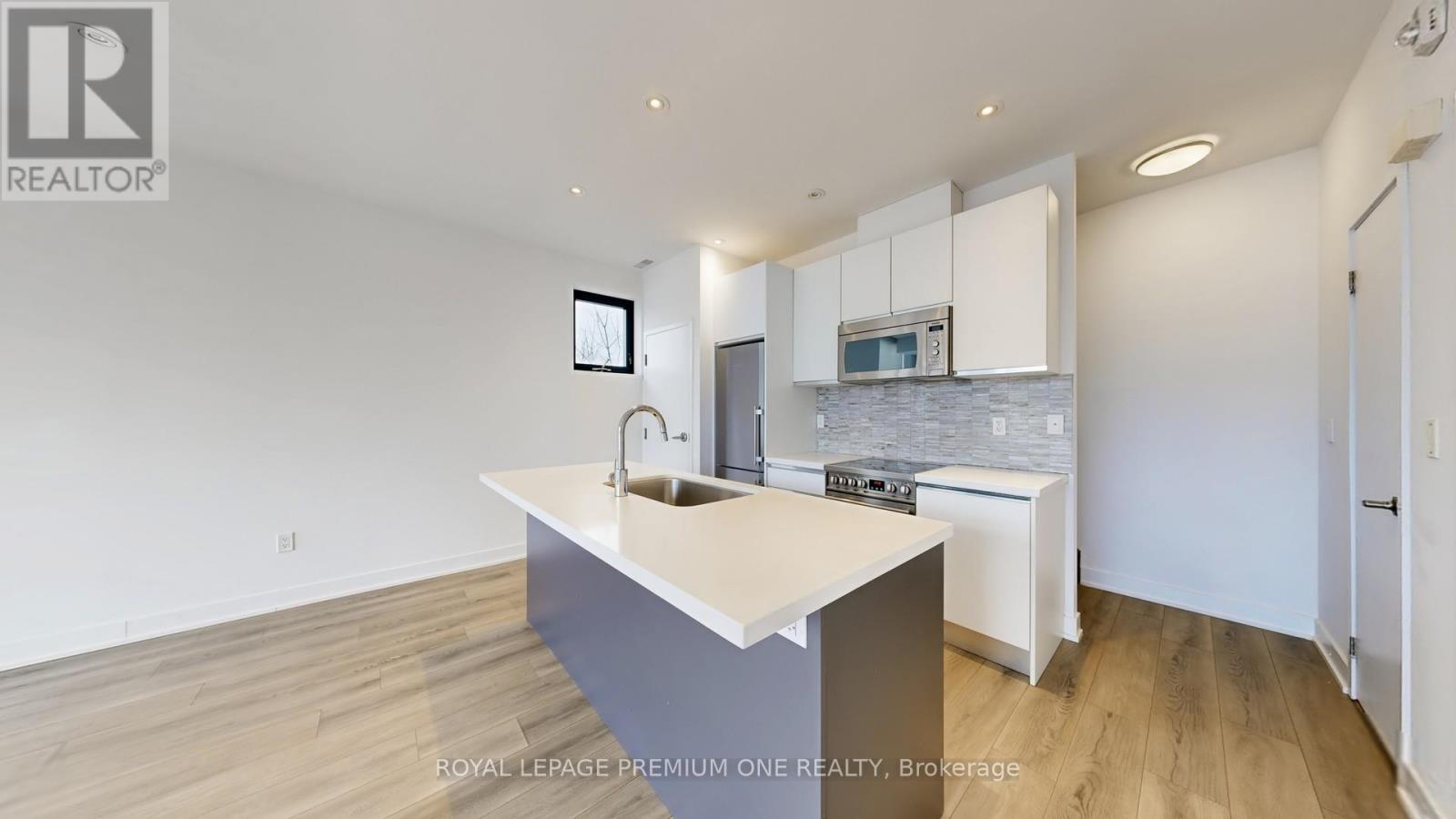 201 - 441 Jane Street, Toronto, Ontario  M6S 3Z9 - Photo 12 - W12990648