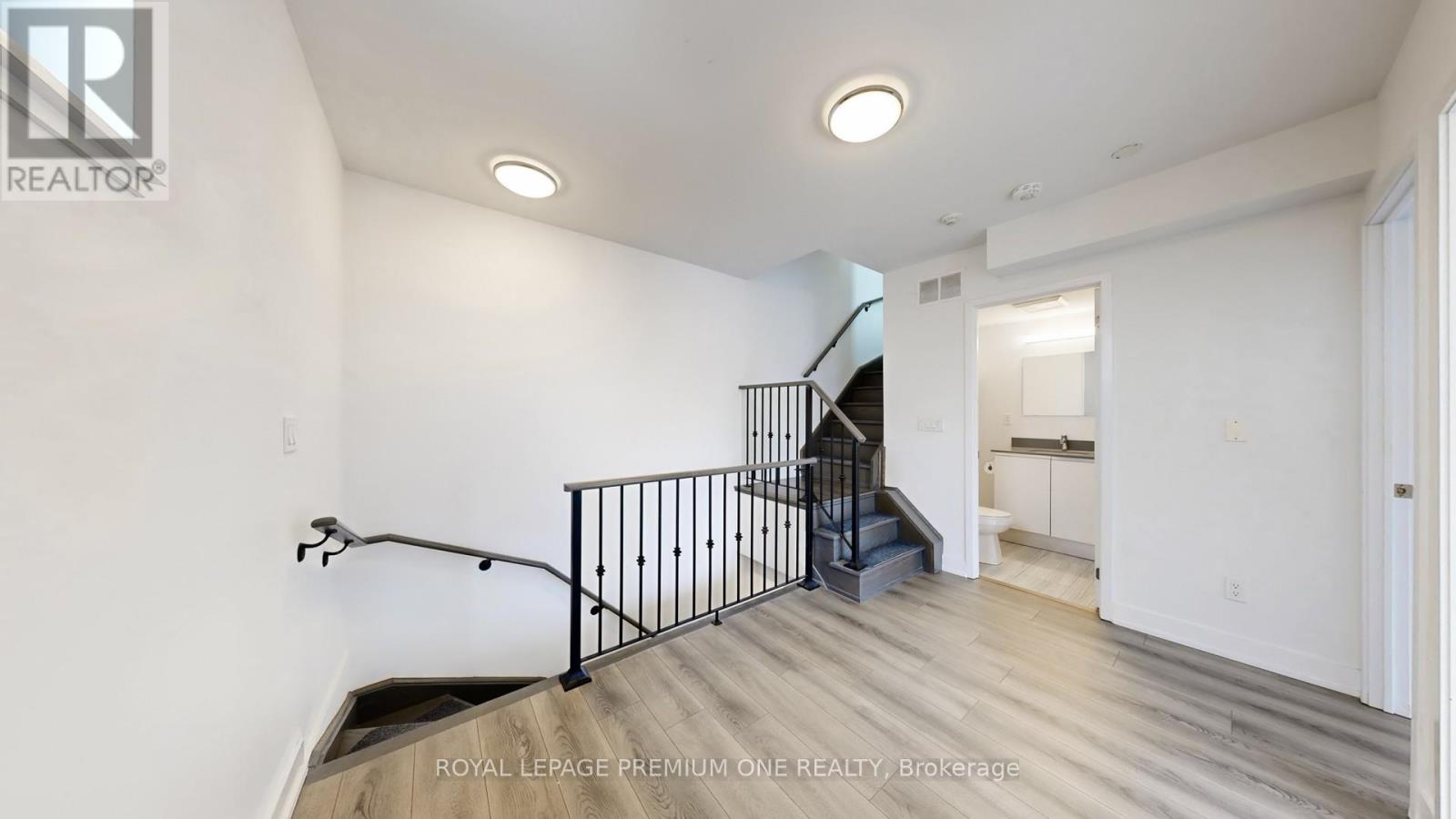 201 - 441 Jane Street, Toronto, Ontario  M6S 3Z9 - Photo 17 - W12990648