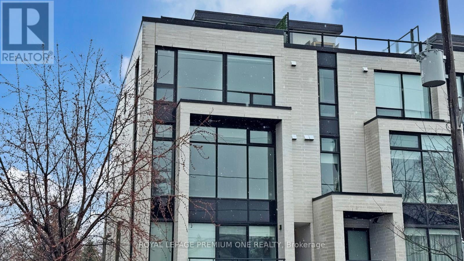 201 - 441 Jane Street, Toronto, Ontario  M6S 3Z9 - Photo 2 - W12990648