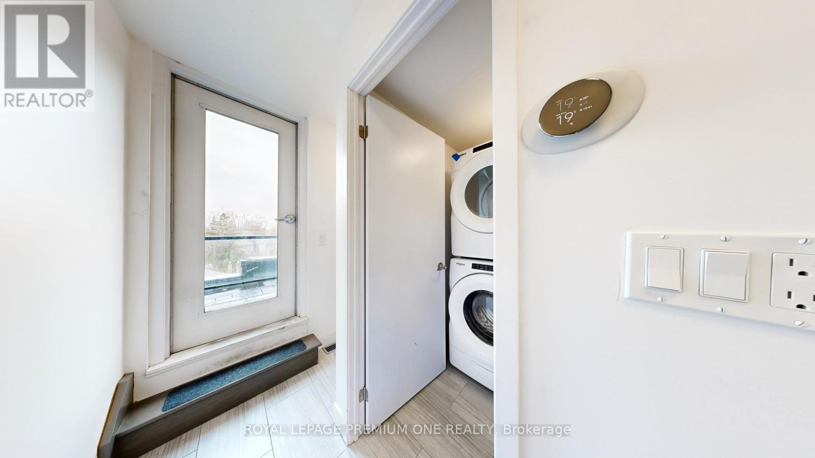 201 - 441 Jane Street, Toronto, Ontario  M6S 3Z9 - Photo 35 - W12990648