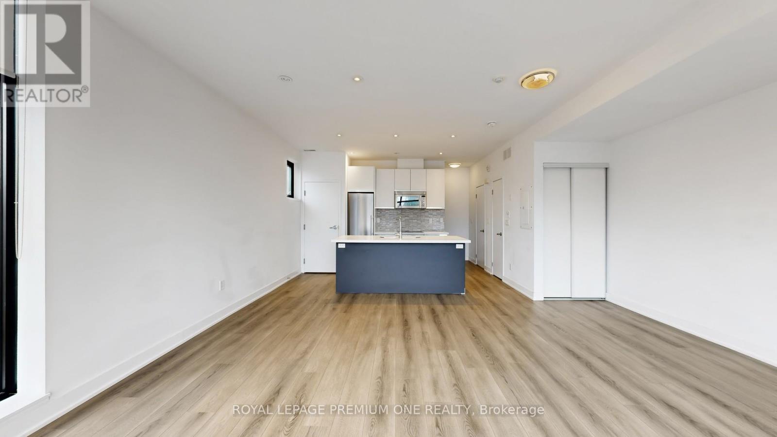 201 - 441 Jane Street, Toronto, Ontario  M6S 3Z9 - Photo 8 - W12990648