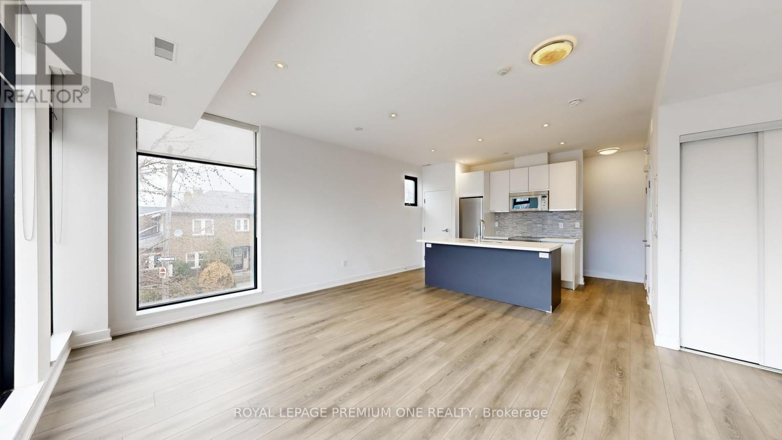 201 - 441 Jane Street, Toronto, Ontario  M6S 3Z9 - Photo 9 - W12990648