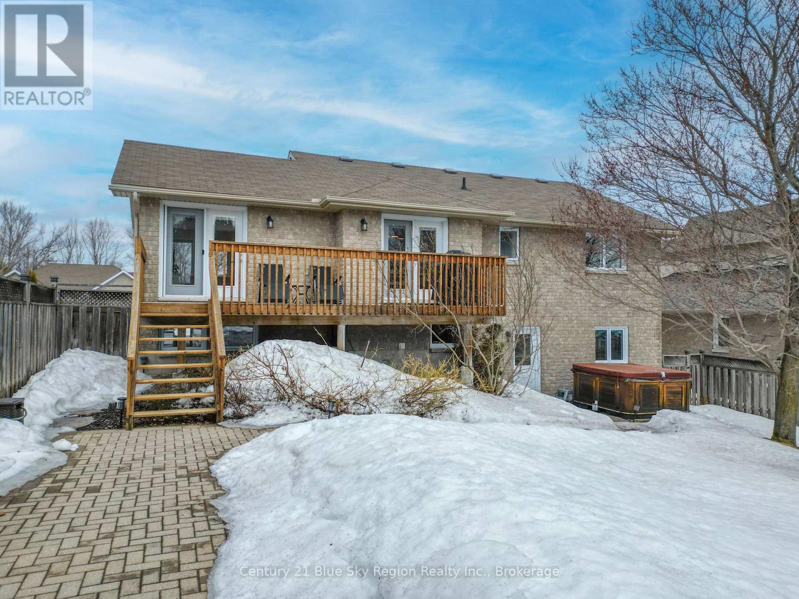 31 Vermont Crescent, North Bay, Ontario  P1C 1L5 - Photo 5 - X12990710