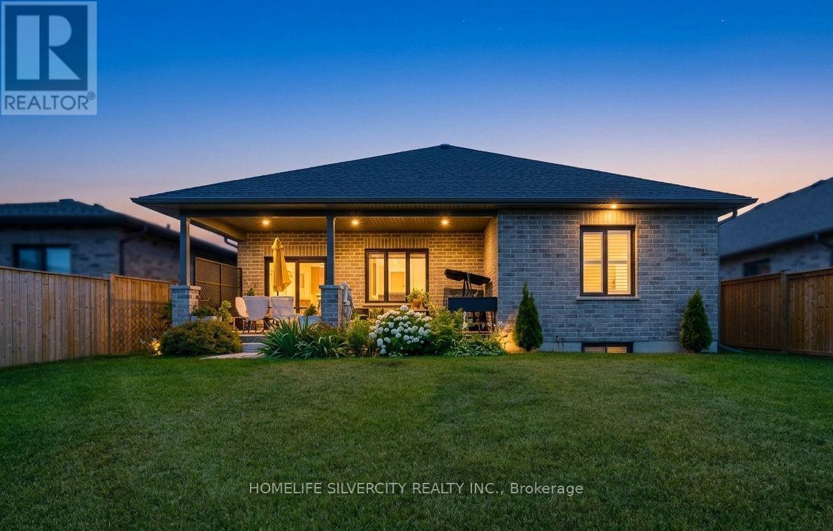 24 Winchester Crescent, North Perth, Ontario  N4W 0J8 - Photo 35 - X12923710