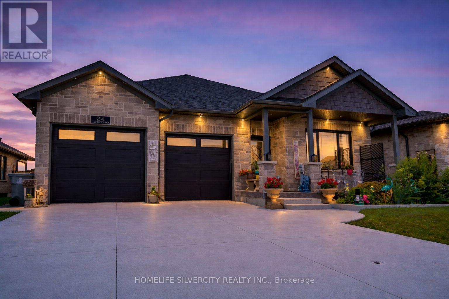 24 Winchester Crescent, North Perth (Elma), Ontario  N4W 0J8 - Photo 2 - X12923710