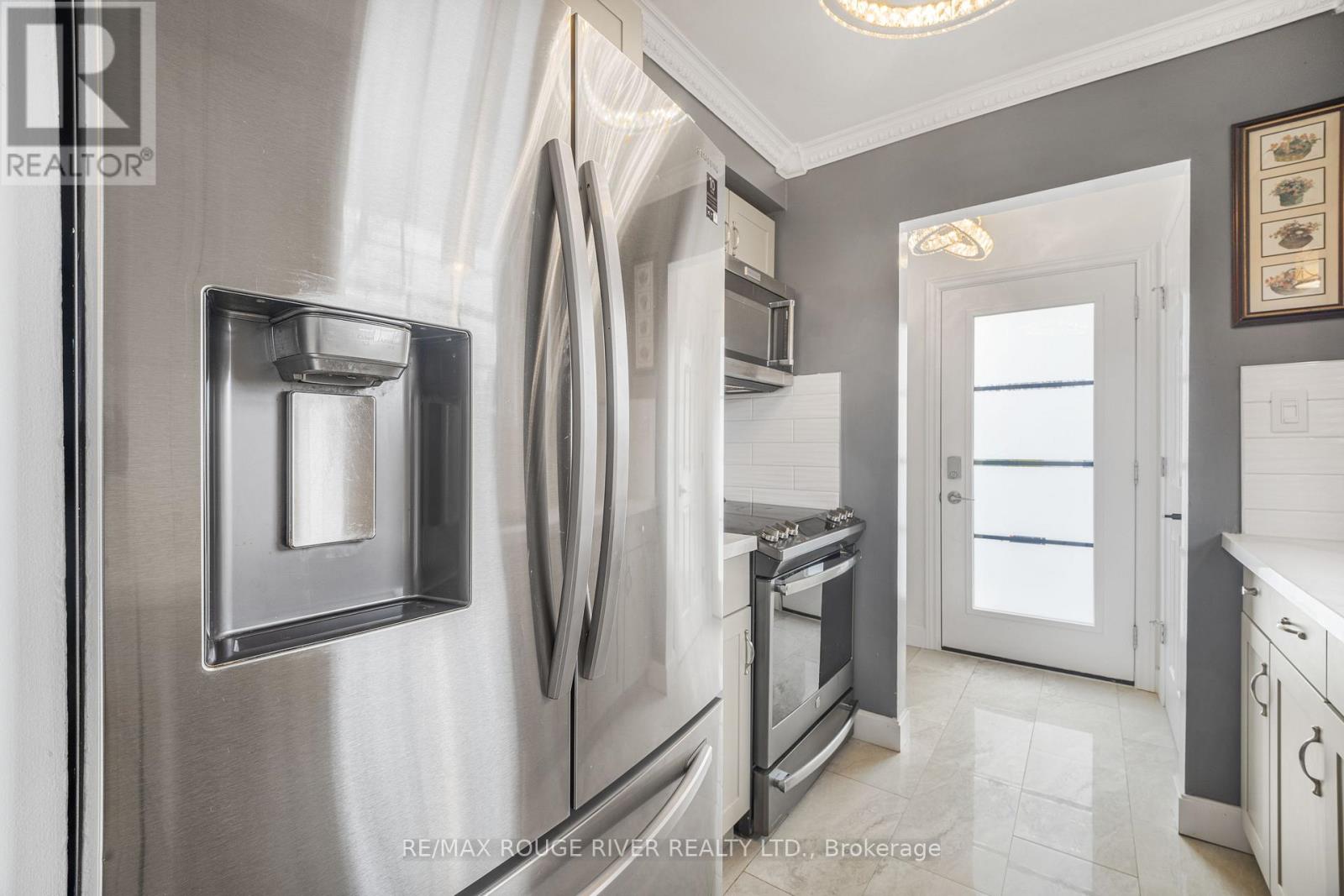 3201 Butler Place, Niagara Falls, Ontario  L2J 3K3 - Photo 5 - X12990278