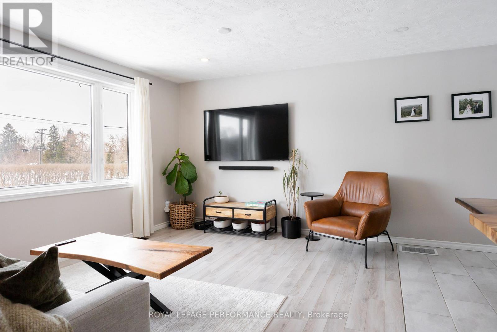 17406 County Road 18 Road, South Stormont, Ontario K0C 2A0 - Photo 11 - X12835890