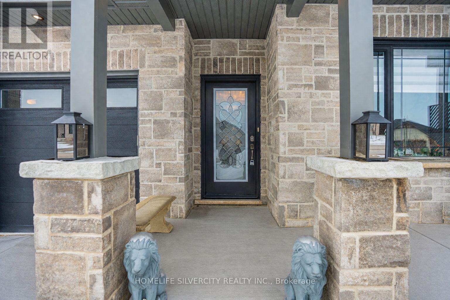 24 Winchester Crescent, North Perth (Elma), Ontario  N4W 0J8 - Photo 5 - X12923710