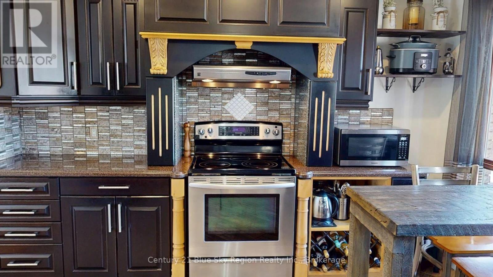 25 Carriage Crescent, North Bay, Ontario  P1C 1G5 - Photo 10 - X12990904