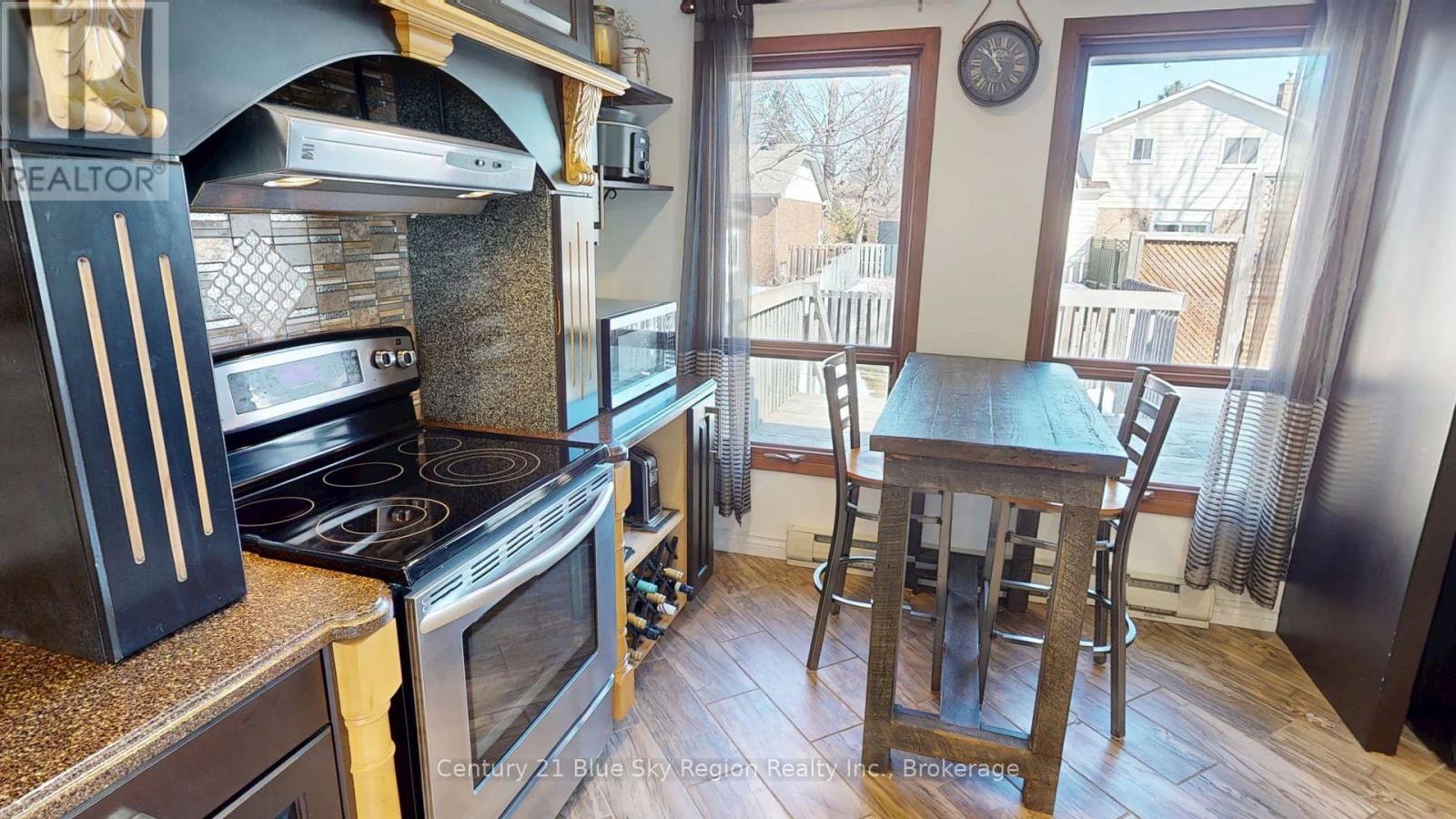 25 Carriage Crescent, North Bay, Ontario  P1C 1G5 - Photo 12 - X12990904