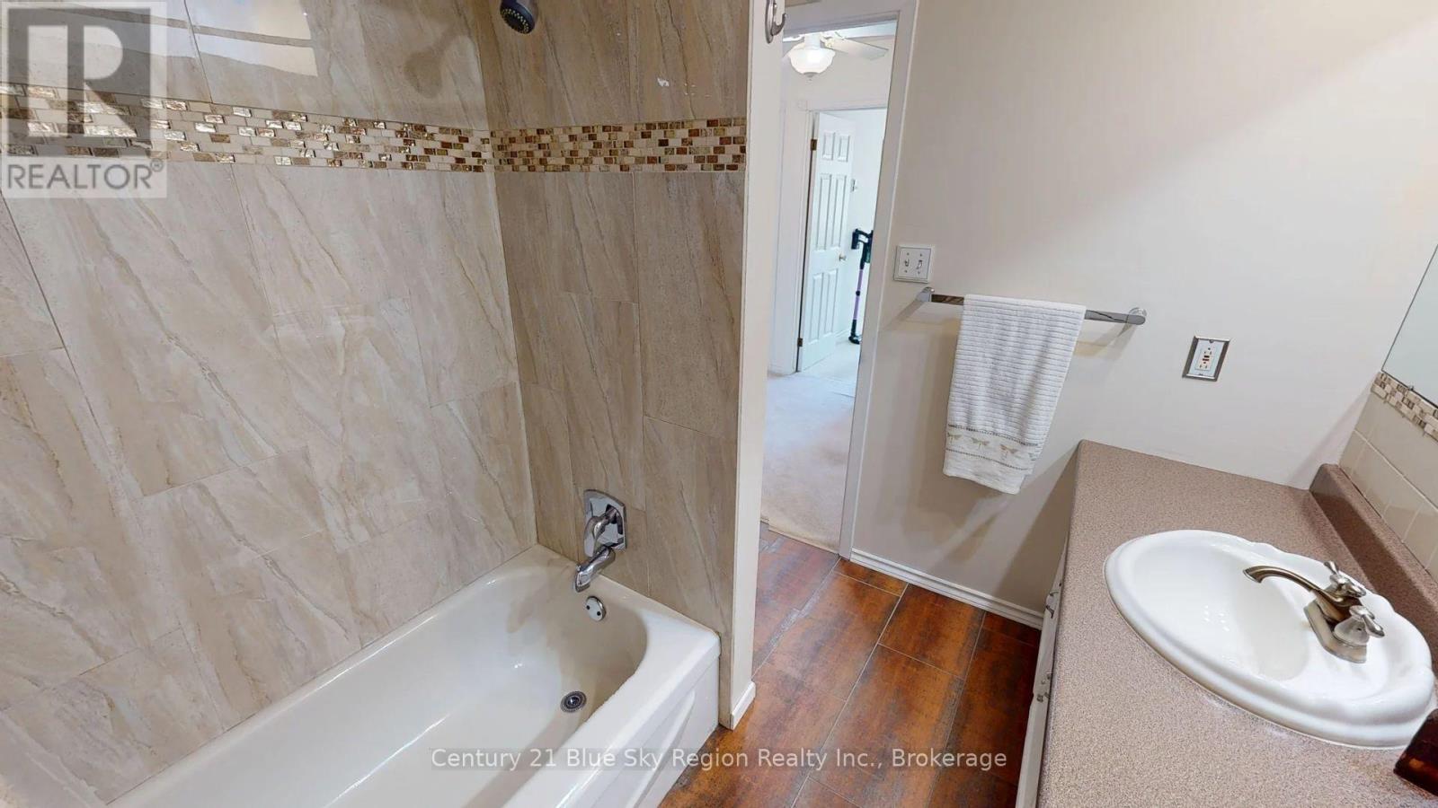 25 Carriage Crescent, North Bay, Ontario  P1C 1G5 - Photo 28 - X12990904