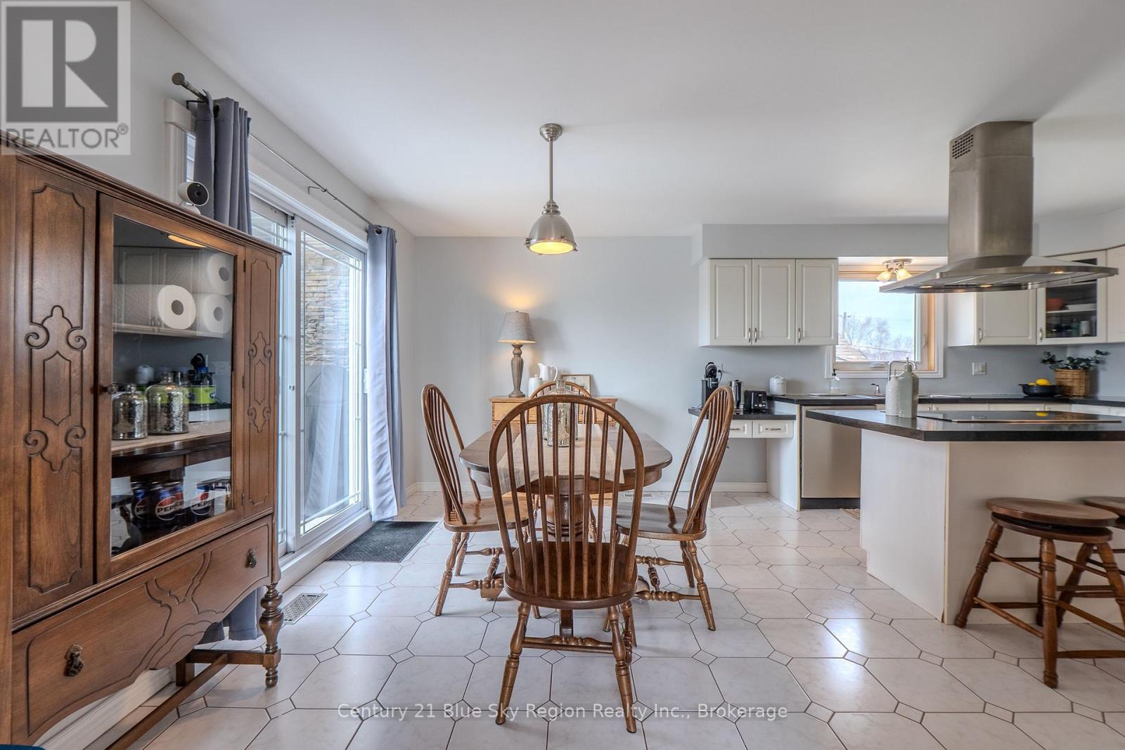 85 Shallot Crescent, North Bay, Ontario  P1A 3V7 - Photo 11 - X12991036